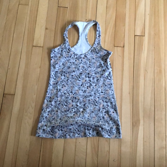 lululemon athletica Tops - Lululemon cool racer back size 8